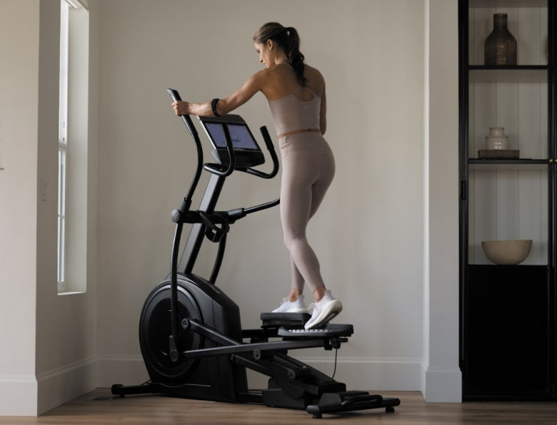 what muscles does a cross trainer work  