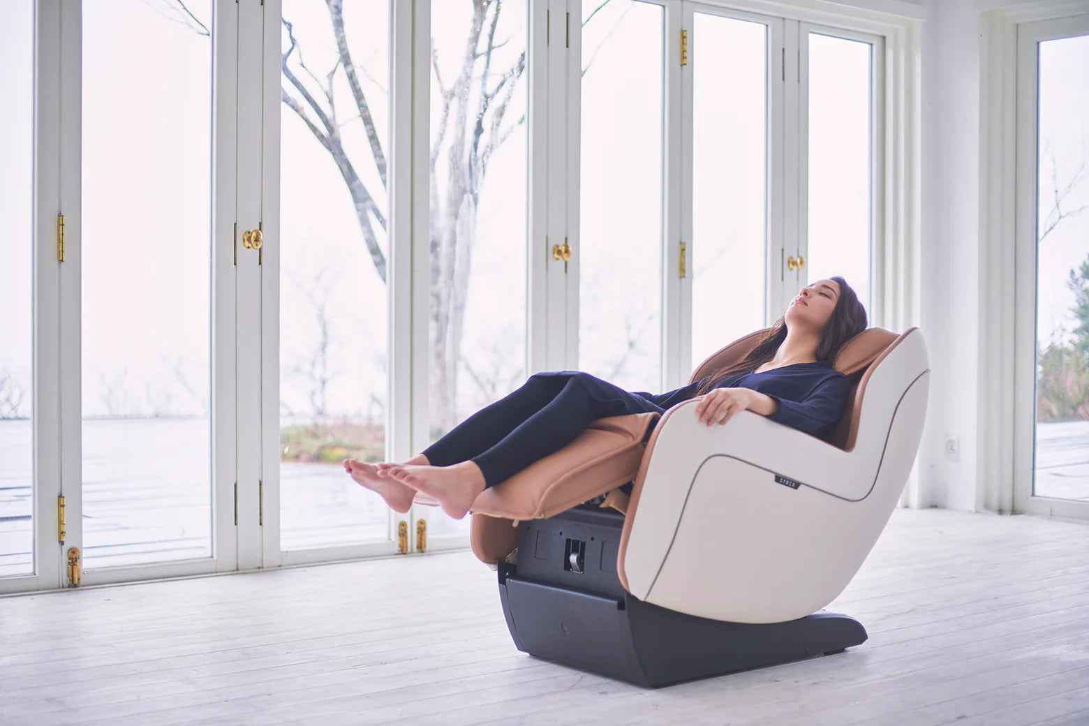 Synca Massage Chair for recovery