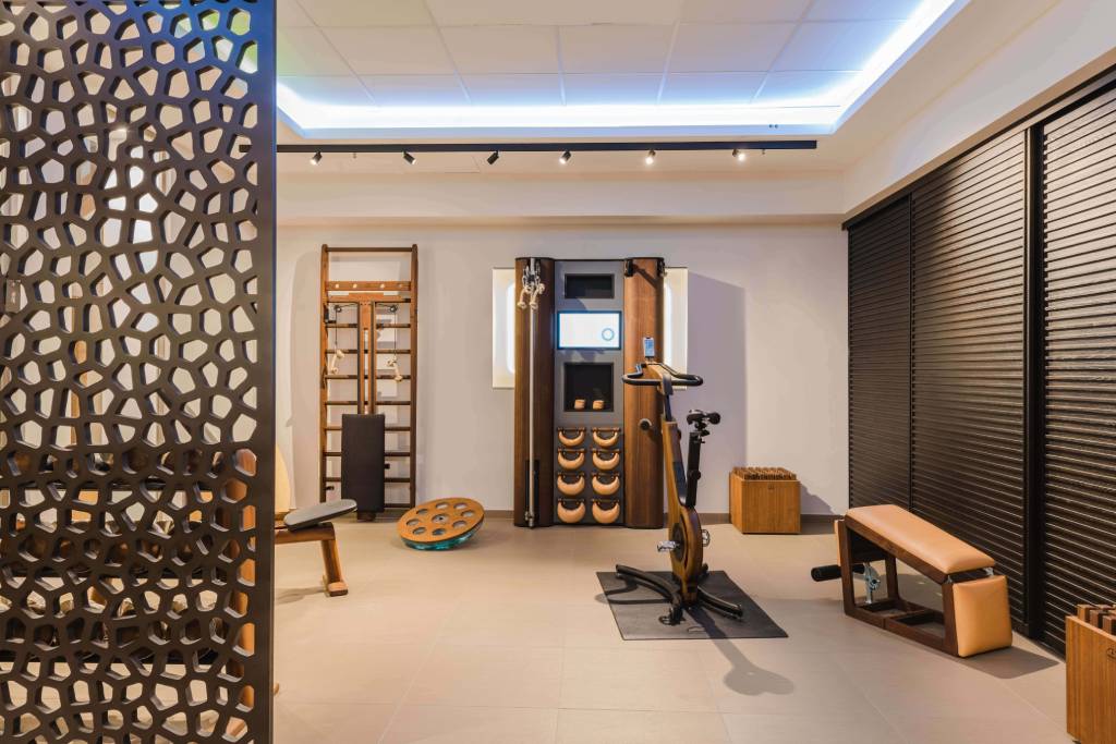 NOHRD Hotel Wooden Gym Design