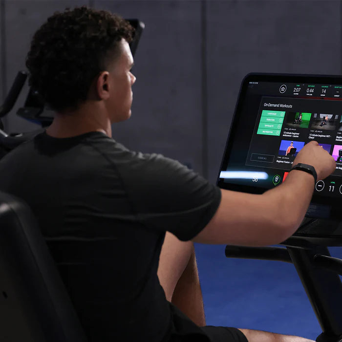 Life Fitness Club Series + Recumbent Bike with SE4HD Console