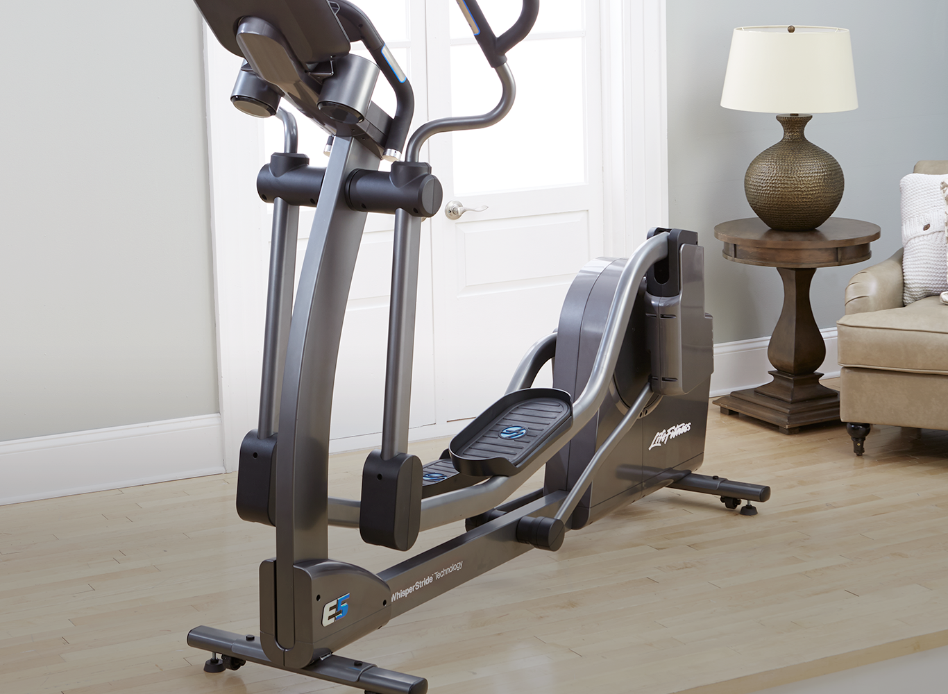 Life Fitness E5 Elliptical Cross Trainer with Go Console